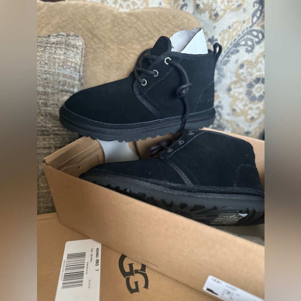 Ugg neumel boots.